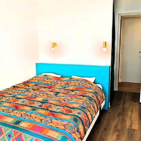 La Parenthese Bleue *